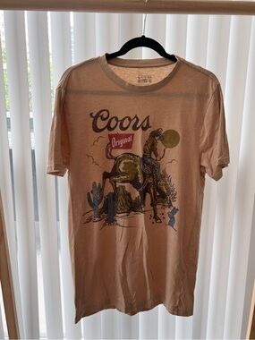 Large Coors Original Men's Short-Sleeve Graphic Tee in Peach